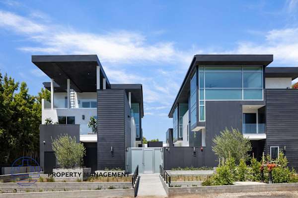 1011 N. Crescent Heights Blvd. property